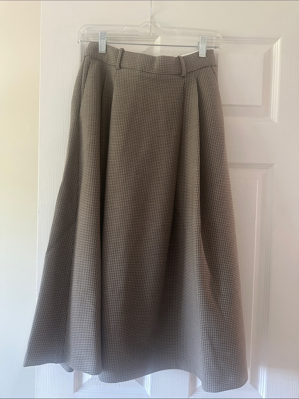 Aritzia Taupe Houndstooth A-Line Midi Skirt